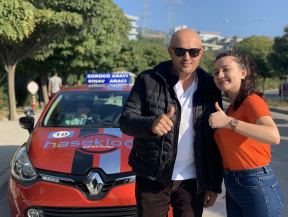 İzmir'de Renoult Clio Rahatlığında Otomatik Vites Direksiyon Dersi Hasekioğlun'da!