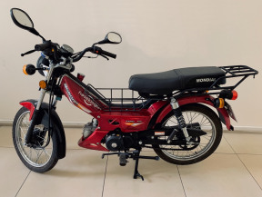 İzmir' de A1 sınıfı motosiklet ehliyeti eğitim ve sınav motorumuz. A1 motor ehliyeti alabilmek için 16 yaşını doldurmuş olmak yeterlidir.