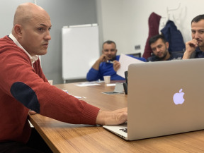 İzmir' in heryerinden kolay ulaşım. Manlift operatörlük belgesi.Forklift Operatörlük belgesi. İzmir' in en büyük src ve psikoteknik merkezinden bilgi alabilirsiniz.