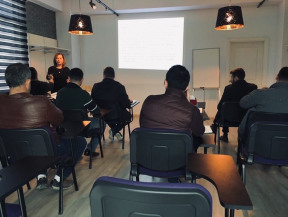 İzmir Bornova'nın Çamdibi semtinde ody, üdy belgesi almak için ders gören kursiyerlerimiz. Src Merkezi Hasekioğlu.